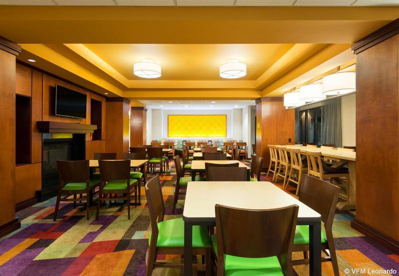 Fairfield Inn & Suites Louisville Downtown Екстер'єр фото