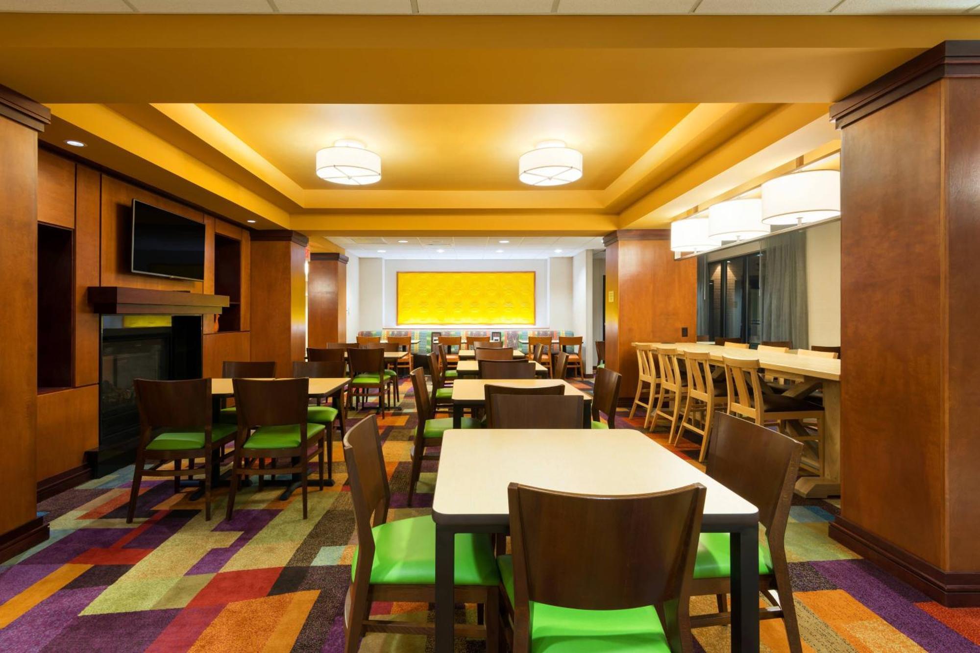 Fairfield Inn & Suites Louisville Downtown Екстер'єр фото