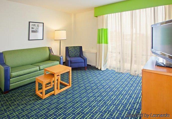 Fairfield Inn & Suites Louisville Downtown Екстер'єр фото
