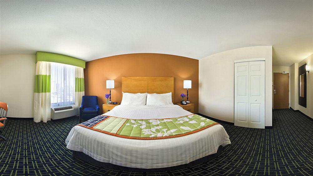 Fairfield Inn & Suites Louisville Downtown Екстер'єр фото